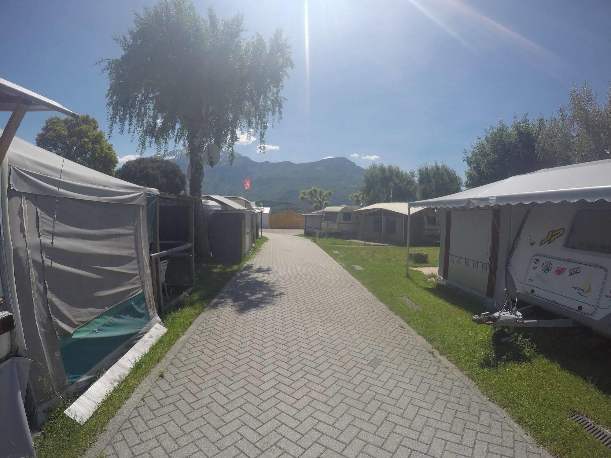 Camping Villaggio Paradiso Домазо Екстер'єр фото